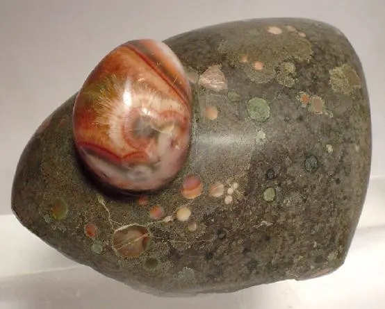 Thomsonite pebble from Minnesota's Lake Superior shore (not a Michigan specimen)